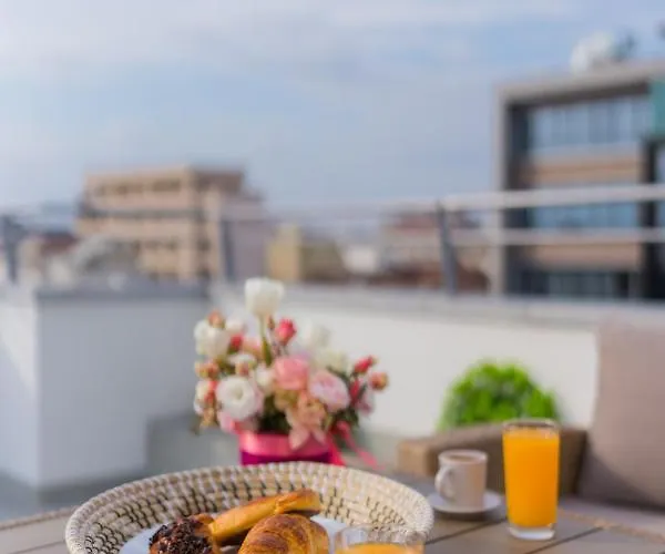 דירה Penthouse With Huge Rooftop Terrace & View