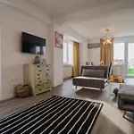 Apartmán Penthouse With Huge Rooftop Terrace & View