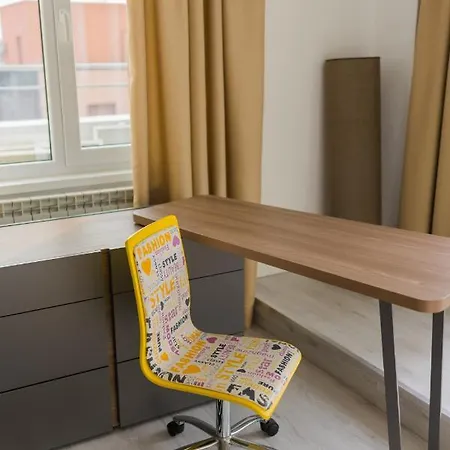 Апартаменти Penthouse With Huge Rooftop Terrace & View *