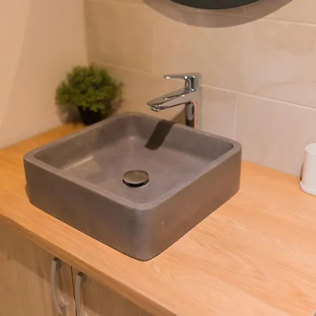 Penthouse With Huge Rooftop Terrace & View Apartman *