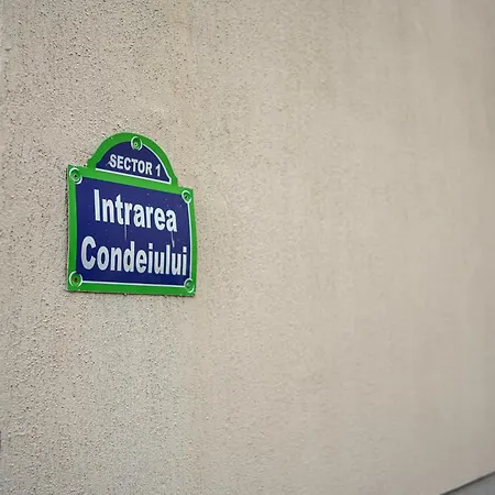 Apartament Penthouse With Huge Rooftop Terrace & View *