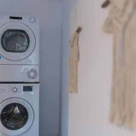 Daire Penthouse With Huge Rooftop Terrace & View *